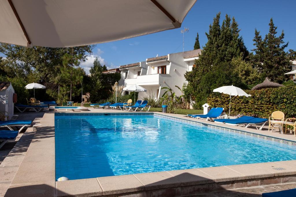 Apartamentos Leo Port de Pollença Rom bilde