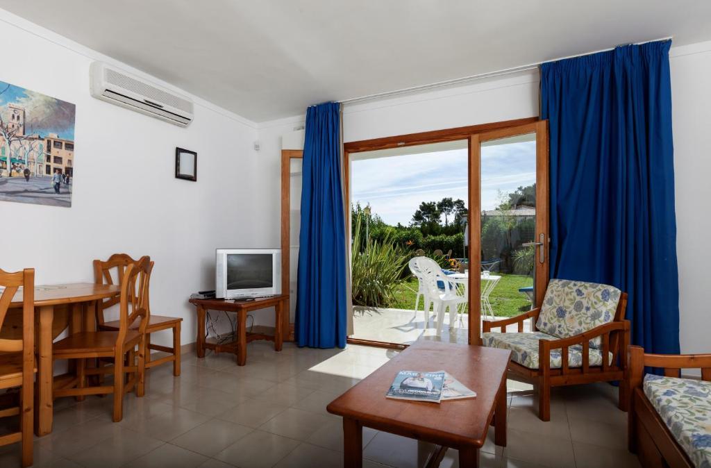 Apartamentos Leo Port de Pollença Rom bilde
